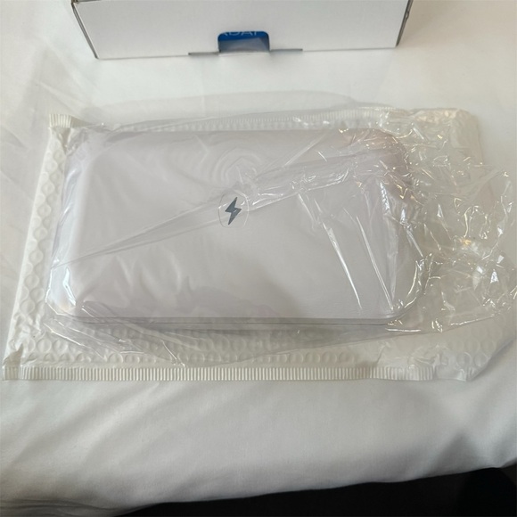 Phone Soap 3 UV Sanitizer and Charger for Cell Phone (WHITE) New OPEN Box - Picture 9 of 12